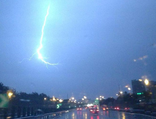 雷电的一般知识-雷电的放电过程及其主要特性